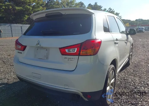 2013 Mitsubishi Outlander Sport Se z USA, uszkodzony, nr VIN 4A4AR4AU0DE017398